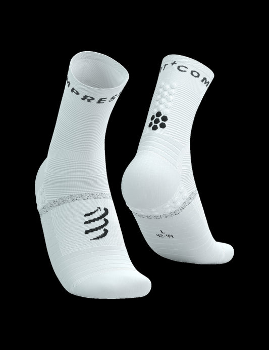 Chaussettes Compressport Pro Marathon socks blanc noir - Clubinsport