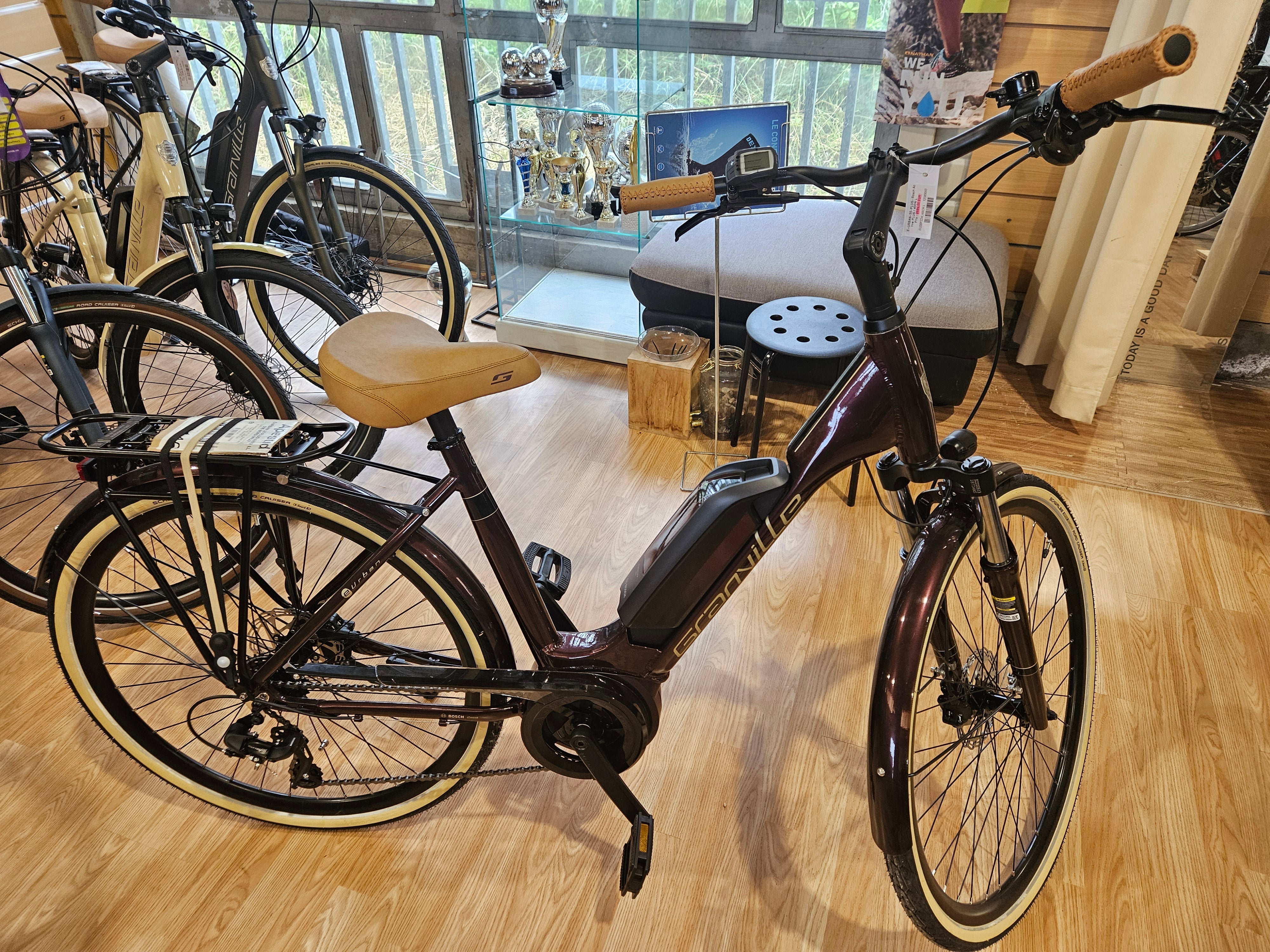 Vélo électrique VTC GRANVILLE E-URBAN-30- Bosch Active LINE / 400W - Clubinsport
