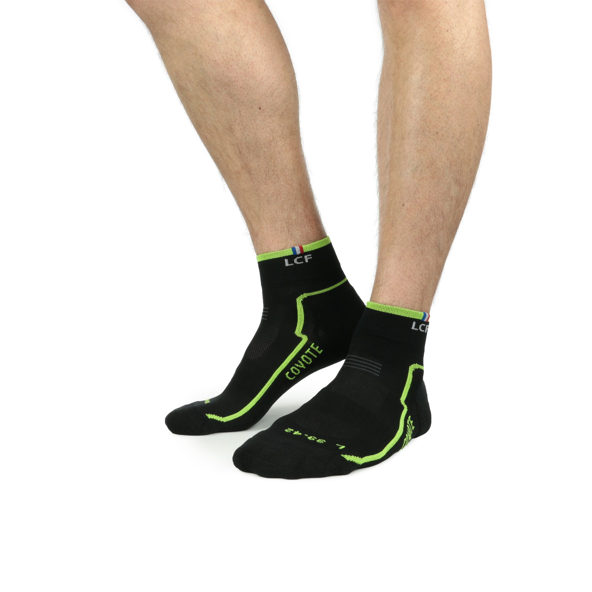 La Chaussette de France Running modele Coyote MID FL noir bande jaune - Clubinsport