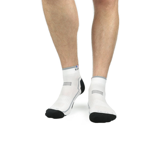 La Chaussette de France Running modele Coyote MID blanc et noir - Clubinsport