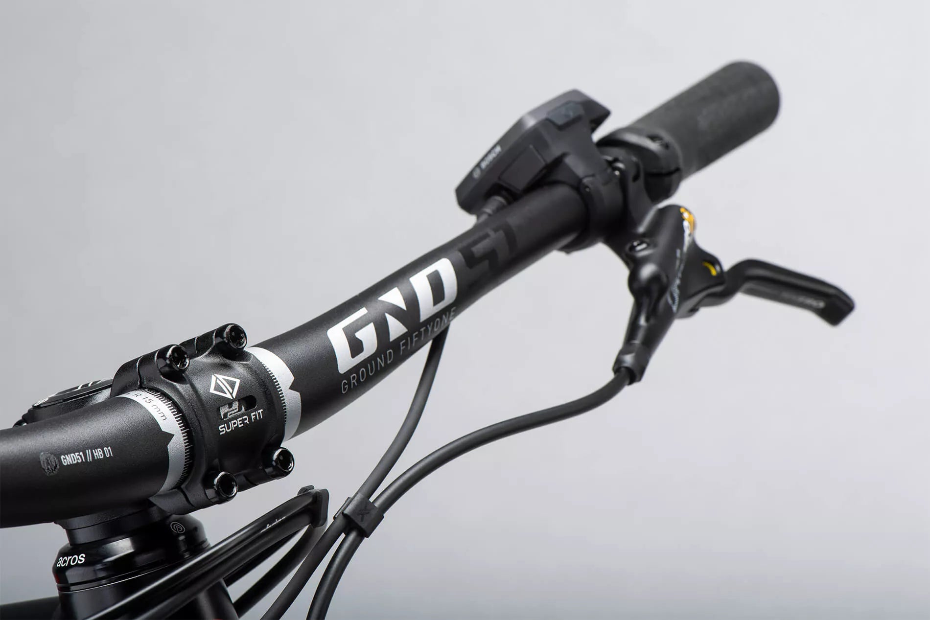 VTT Electrique tout-suspendu Ghost E-Riot Trail AL Essential noir - Clubinsport