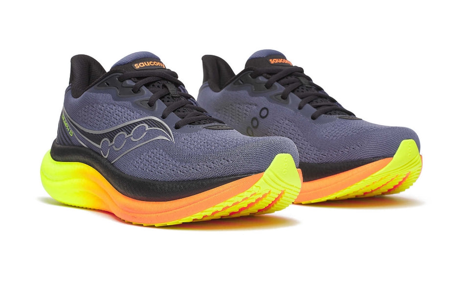 Chaussures de Route homme Triumph 23 Saucony Gris foncé semelle mutlicolore