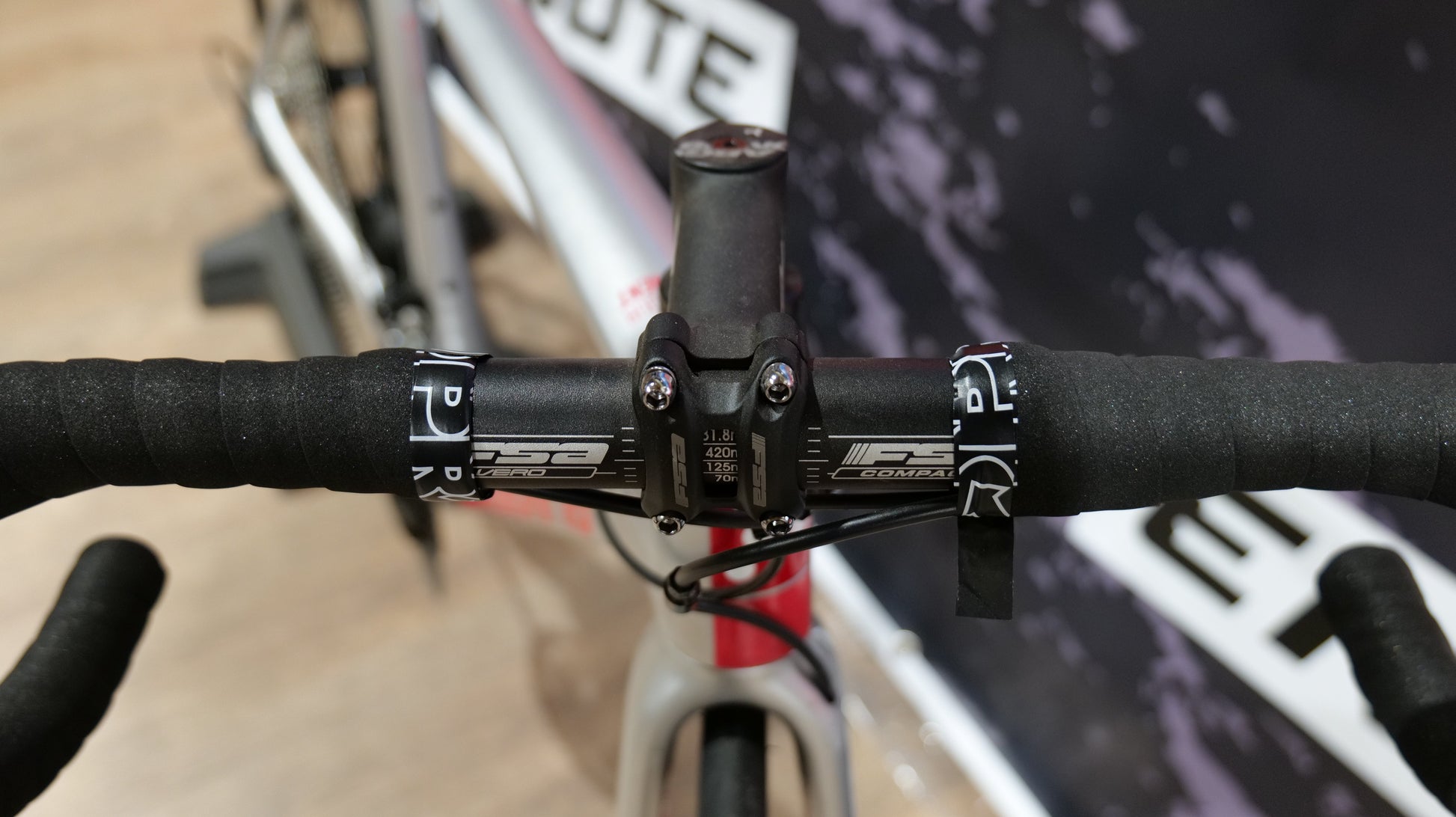 Vélo route Argon 18 modèle Galium CS Gris - Clubinsport