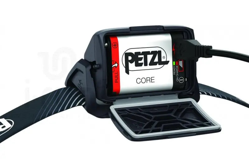 Lampe frontale Petzl Actik Core 600 lumens noire - Clubinsport