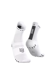 Chaussettes Compressport Pro Racing Socks High  v4.0 stay behind blanc et noir