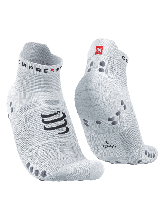 Chaussettes Compressport Pro Racing Socks v4.0 run Blanc avec marquage gris basses - Clubinsport