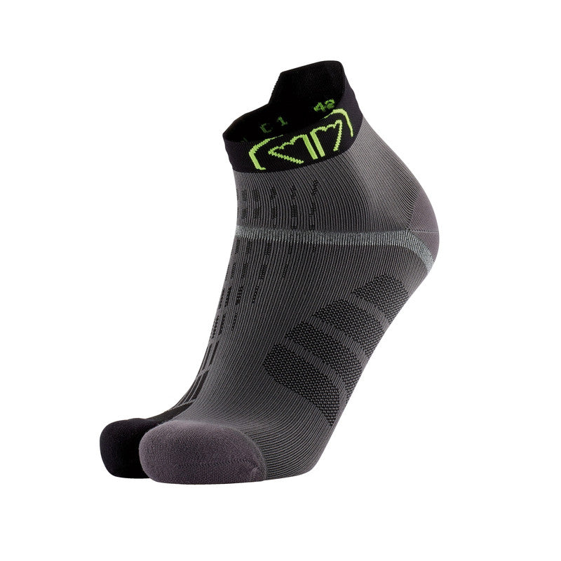 Chaussettes Sidas T-Free Run gris et noir - Clubinsport